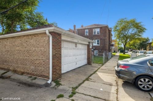 2103 Kenilworth Ave, Forest View IL 60402-2213 exterior