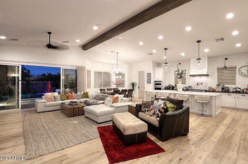 4535 39 St, Phoenix AZ 85008-3018 exterior