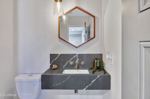 4115 Catalina Dr, Phoenix AZ 85015-6024 exterior