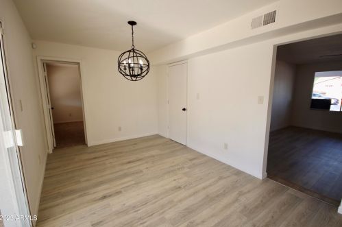 3024 64 Dr, Phoenix AZ 85033-4507 exterior