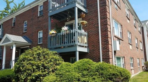 270 Main St, North Reading MA 01864-1357 exterior