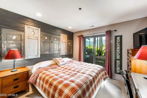 2161 Fenchurch Dr, Park City UT 84060-7822 exterior