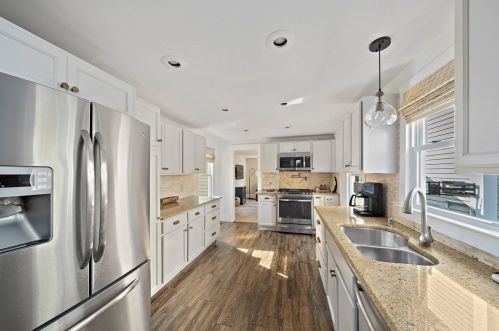 36 Common St, Weymouth, MA 02188-1521