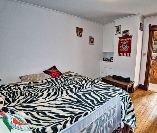 879 Pearce St, Fall River MA 02720-5926 exterior