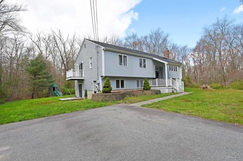 285 Greenwood Ave, Seekonk, MA 02771-3015