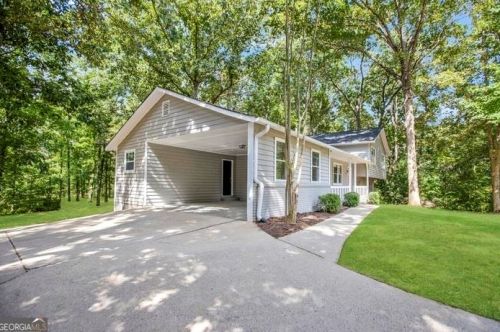 4444 Foxfire Xing, Stockbridge GA  30281-5648 exterior