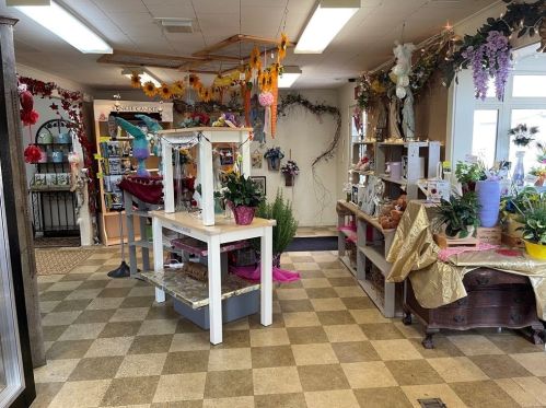 506 Elm St, West Bridgewater MA 02379-1122 exterior