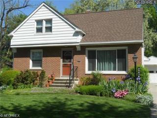 33419 Linden Dr, Cleveland, OH 44139-4114