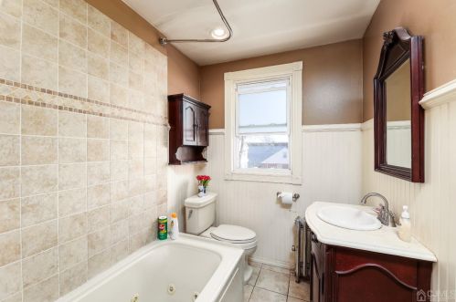 128 Jersey St, Carteret NJ  07008-2216 exterior