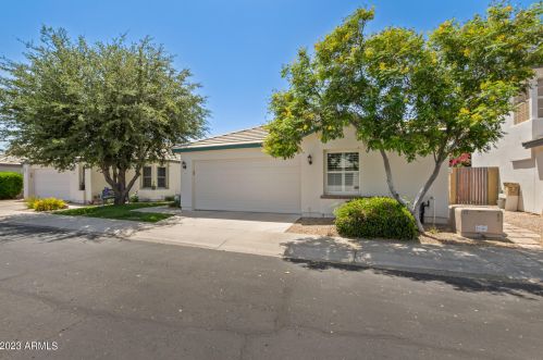 15826 5th Dr, Phoenix AZ  85023-7435 exterior