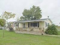 5959 East Rd, Saginaw, MI 48601-9786