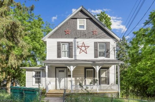 22 Harrison St, Wantage NJ  07461-2121 exterior