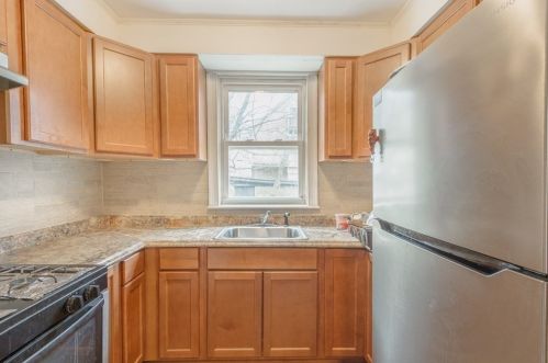 333 Mill St, New Bedford MA 02740-3704 exterior