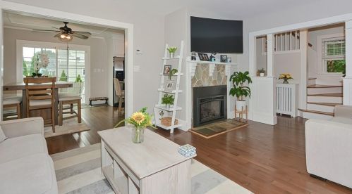 51 Chickatabot Rd, Quincy MA 02169-2546 exterior