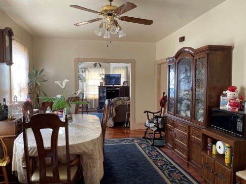 279 Earle St, New Bedford MA 02746-1813 exterior