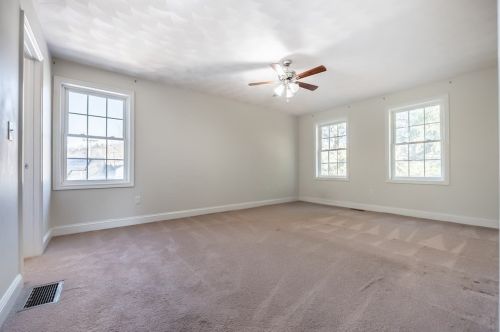 123 Pleasant Vly St, Methuen MA 01844-7227 exterior