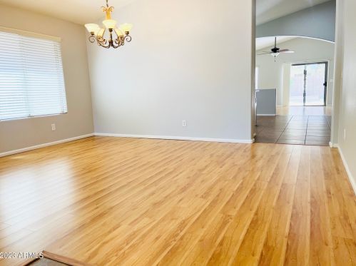 2409 Bent Tree Dr, Phoenix AZ  85085-4738 exterior