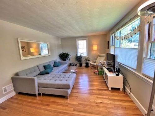 15 Yale Rd, Arlington MA  02474-3509 exterior