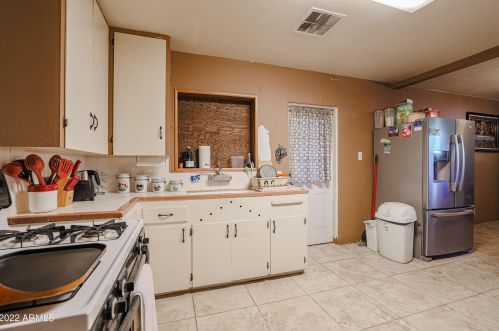 1602 Atlanta Ave, Phoenix AZ 85040-2708 exterior