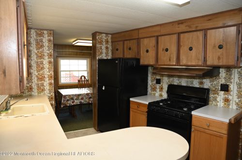 46 Southwind Cir, Jackson Twp NJ  08527-2809 exterior