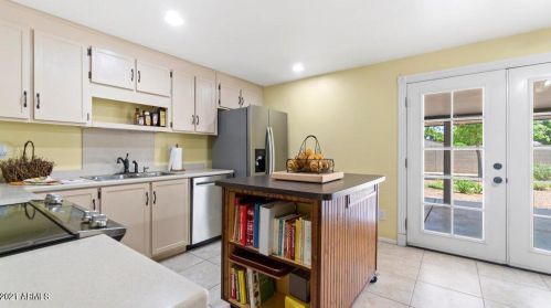 14429 41 Pl, Phoenix AZ 85042-6392 exterior