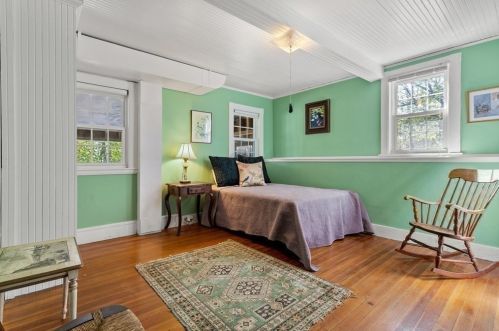 34 Summer St, Nahant MA 01908-1460 exterior