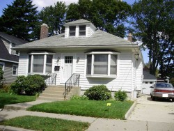 7 Dana Rd, Newton, MA 02465-1144