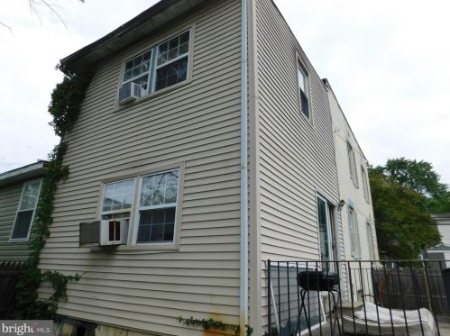 161 Barber Ave, West Deptford NJ 08096-2612 exterior