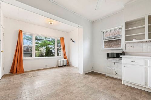 1617 Clinton Ave, Forest View IL 60402-1022 exterior