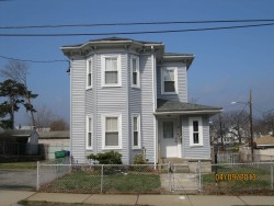 19 Fayette St, Newton, MA 02458-1438