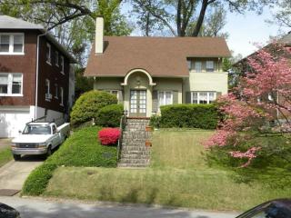 2023 Lauderdale Rd, Louisville KY  40205-1627 exterior