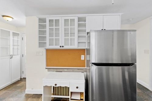 38 Glendale St, Worcester MA 01602-2813 exterior