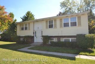 27 Wesleyan Ct, Hamilton OH  45014-2922 exterior