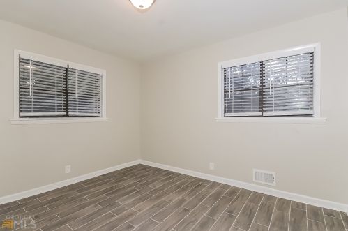 2630 Bryant Dr, Atlanta GA 30344-2014 exterior