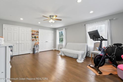 20 Frank Applegate Rd, Jackson Twp NJ  08527-2454 exterior