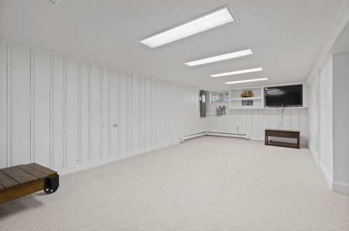 95 Whitcomb Ave, Hingham MA 02043-3348 exterior