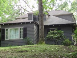 140 Carlton Rd, Newton, MA 02468-1935