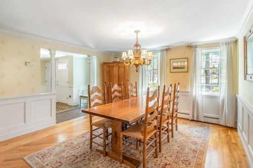 30 Surrey Ln, Topsfield MA 01983-1318 exterior