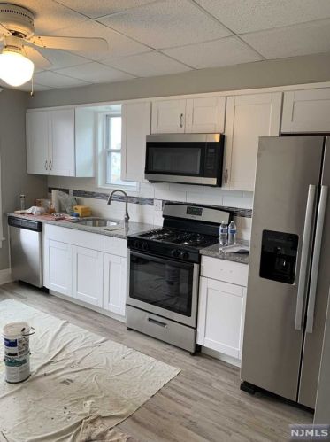 25 Division Ave, Belleville NJ  07109-2645 exterior