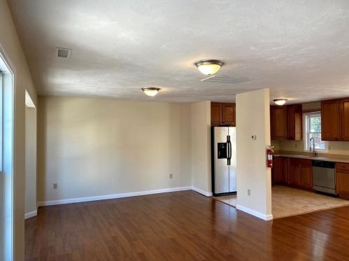 10 Beverly Cv, Worcester MA  01604-2677 exterior