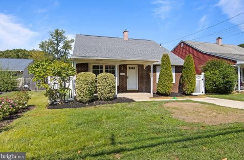 565 Salem Ave, West Deptford, NJ 08096-3204