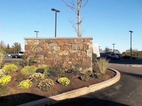 1 Cityview Ln, Quincy MA 02169-4674 exterior