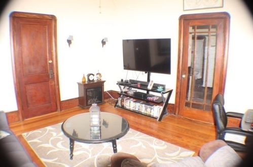 563 Whipple St, Fall River MA 02724-3433 exterior