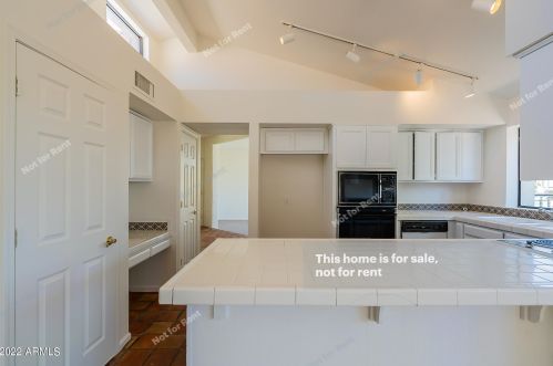 9401 46 St, Phoenix AZ 85008-2432 exterior