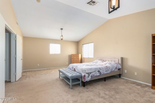 1102 Behrend Dr, Phoenix AZ 85050-3992 exterior