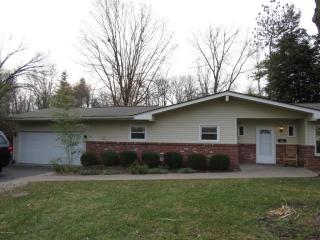 5808 Bonfire Dr, Louisville, KY 40207-2216