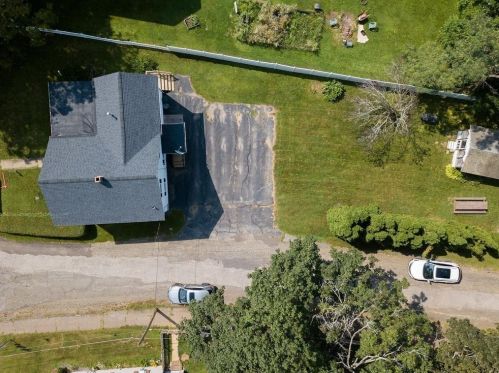 51 Grv St, North Brookfield MA 01535-1944 exterior