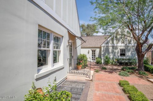 529 Cypress St, Phoenix AZ 85006-1840 exterior