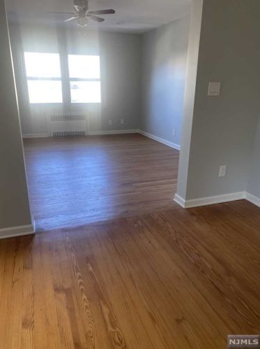 54 Halstead St, Kearny NJ  07032-2033 exterior