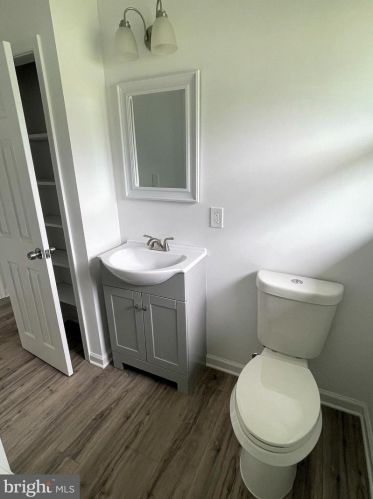 124 Hannold Blvd, West Deptford NJ  08096-1815 exterior